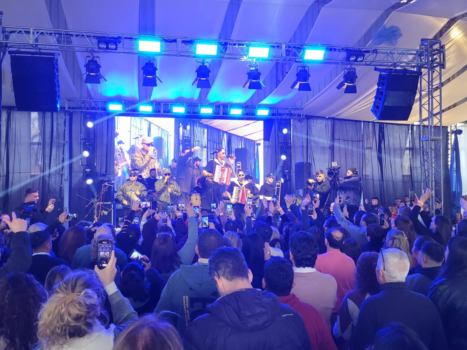 Llambi vivió otra megafiesta del Cerdo a la Estaca